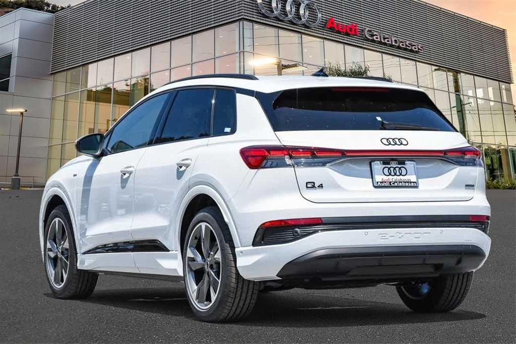 2024 Audi Q4 e-tron Premium Plus 6