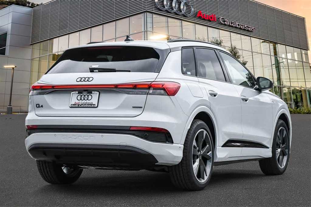 2024 Audi Q4 e-tron Premium Plus 4