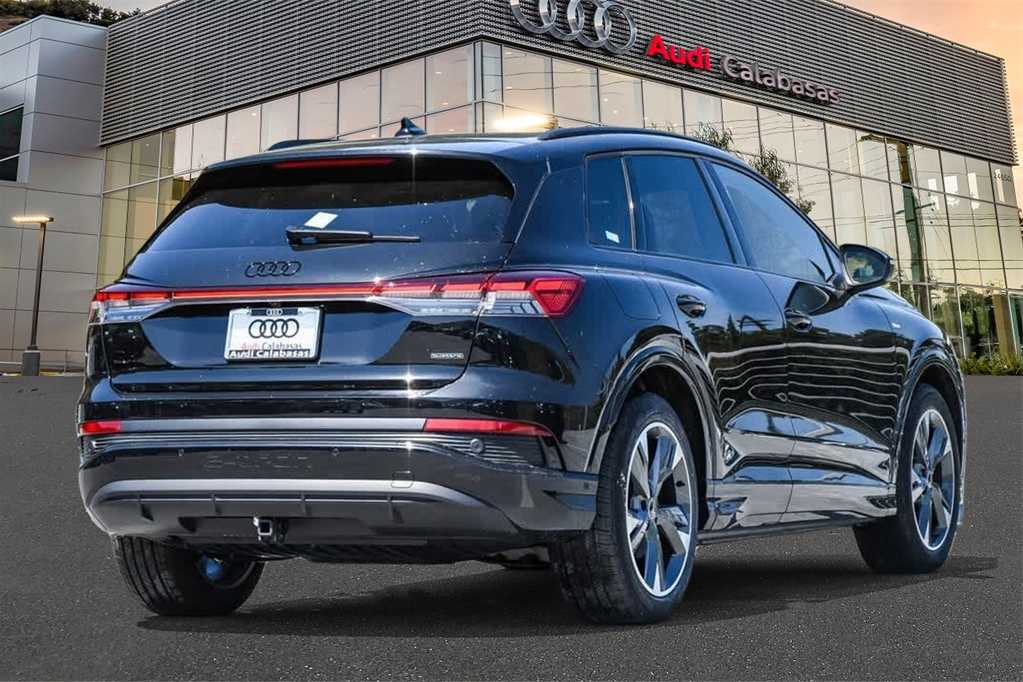 2024 Audi Q4 e-tron Premium Plus 4