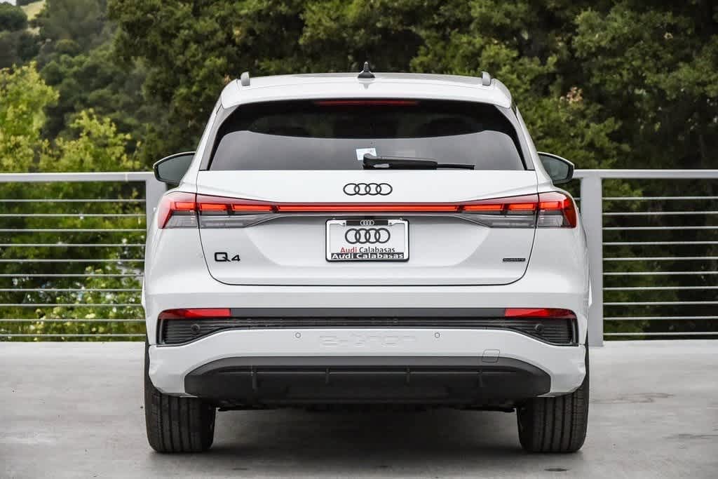 2024 Audi Q4 e-tron Premium Plus 5