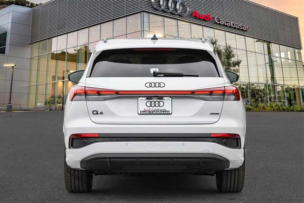 2024 Audi Q4 e-tron Premium Plus 5