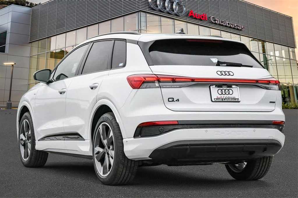 2024 Audi Q4 e-tron Premium Plus 6