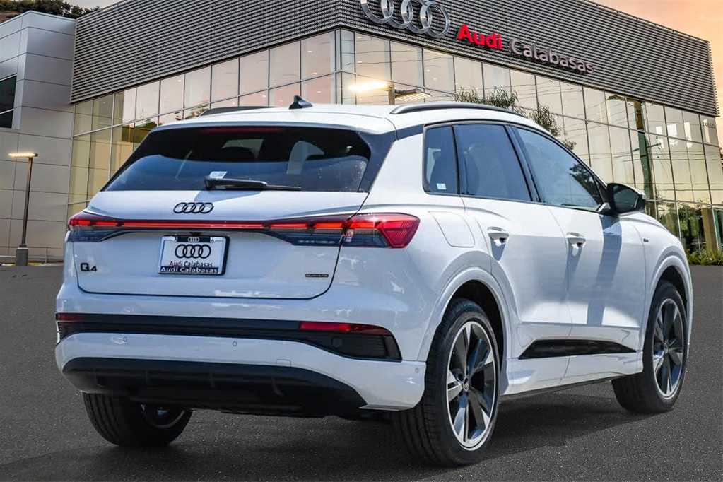 2024 Audi Q4 e-tron Premium Plus 4