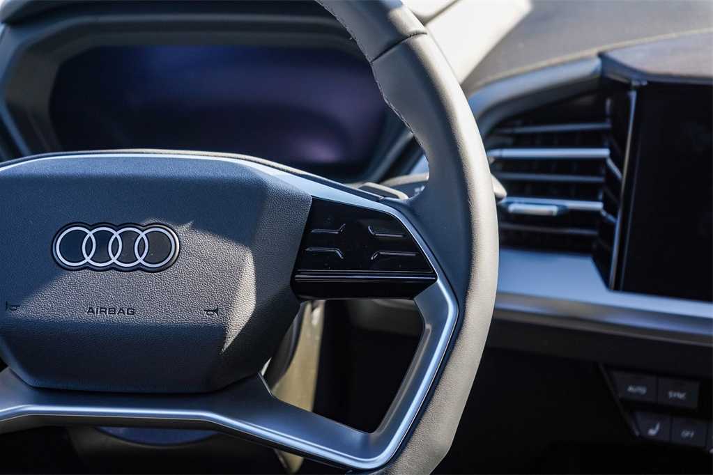 2024 Audi Q4 e-tron Premium Plus 17