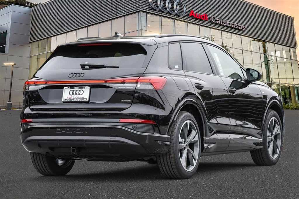 2024 Audi Q4 e-tron Premium Plus 4