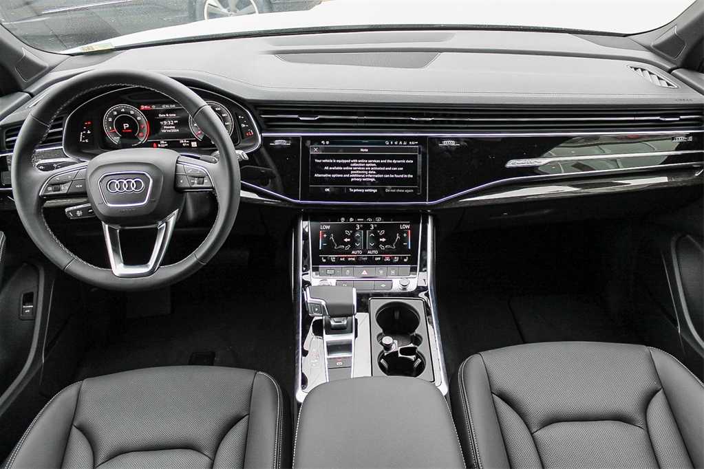 2025 Audi Q7 Premium Plus 12