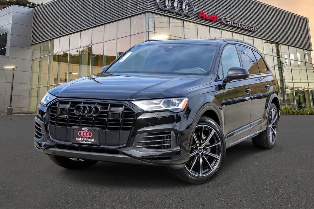 Mythos Black Metallic 2022 Audi Q7 quattro Premium Plus 55 TFSI SUV / Crossover All-Wheel Drive 8-Speed Automatic