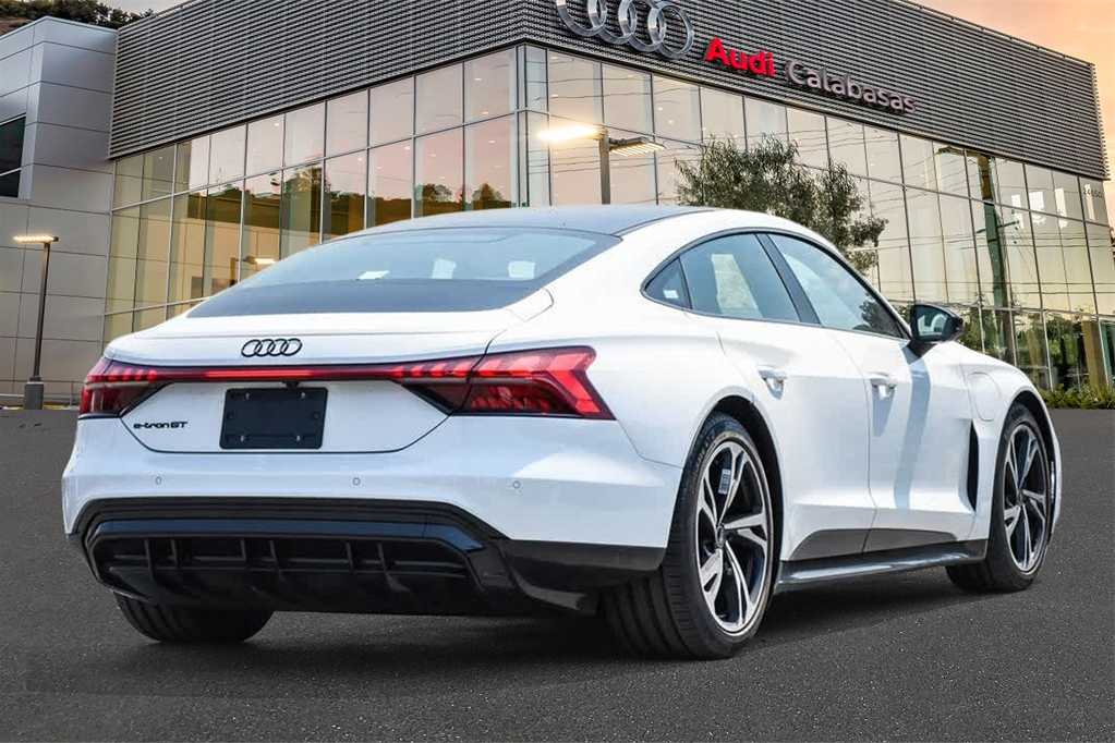 2024 Audi e-tron GT Premium Plus 4