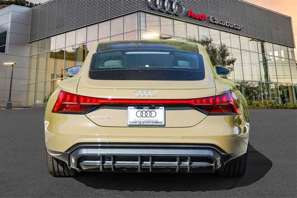 2024 Audi e-tron GT Prestige 5