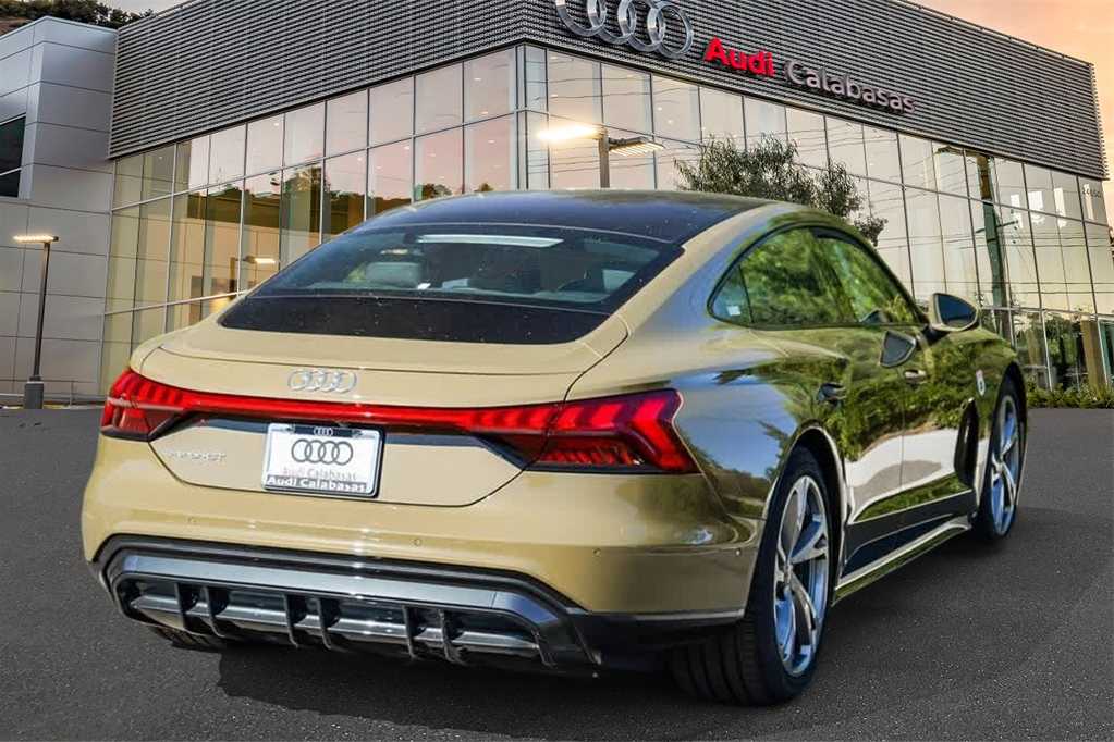 2024 Audi e-tron GT Prestige 4