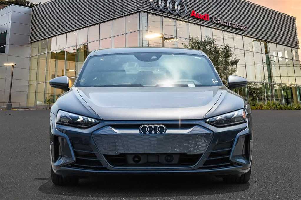 2024 Audi e-tron GT Premium Plus 2