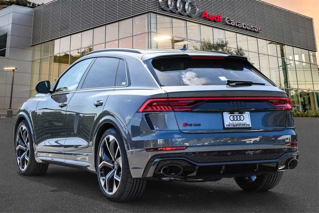 2024 Audi RS Q8 4.0T 6