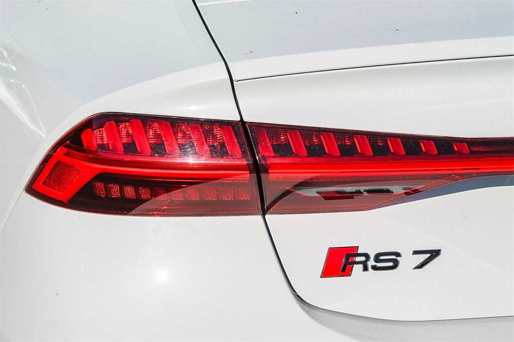 2022 Audi RS 7 4.0T 7