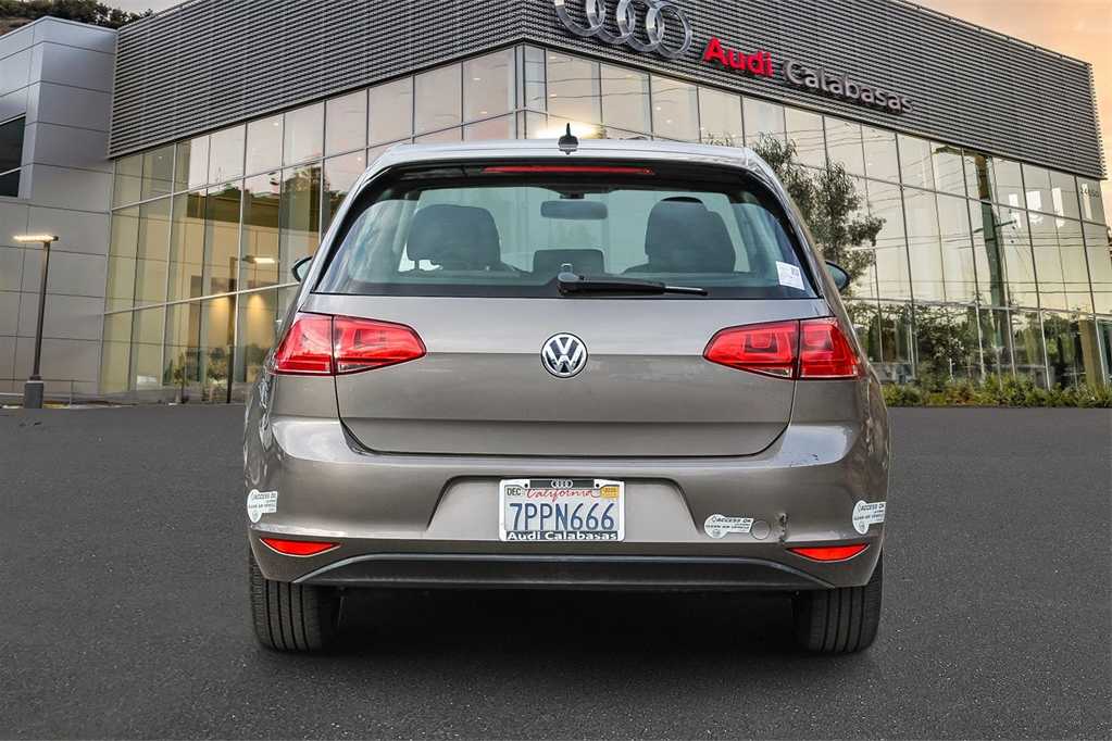 2016 Volkswagen e-Golf SE 5