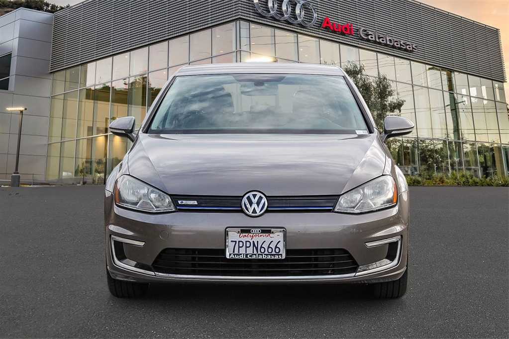 2016 Volkswagen e-Golf SE 2