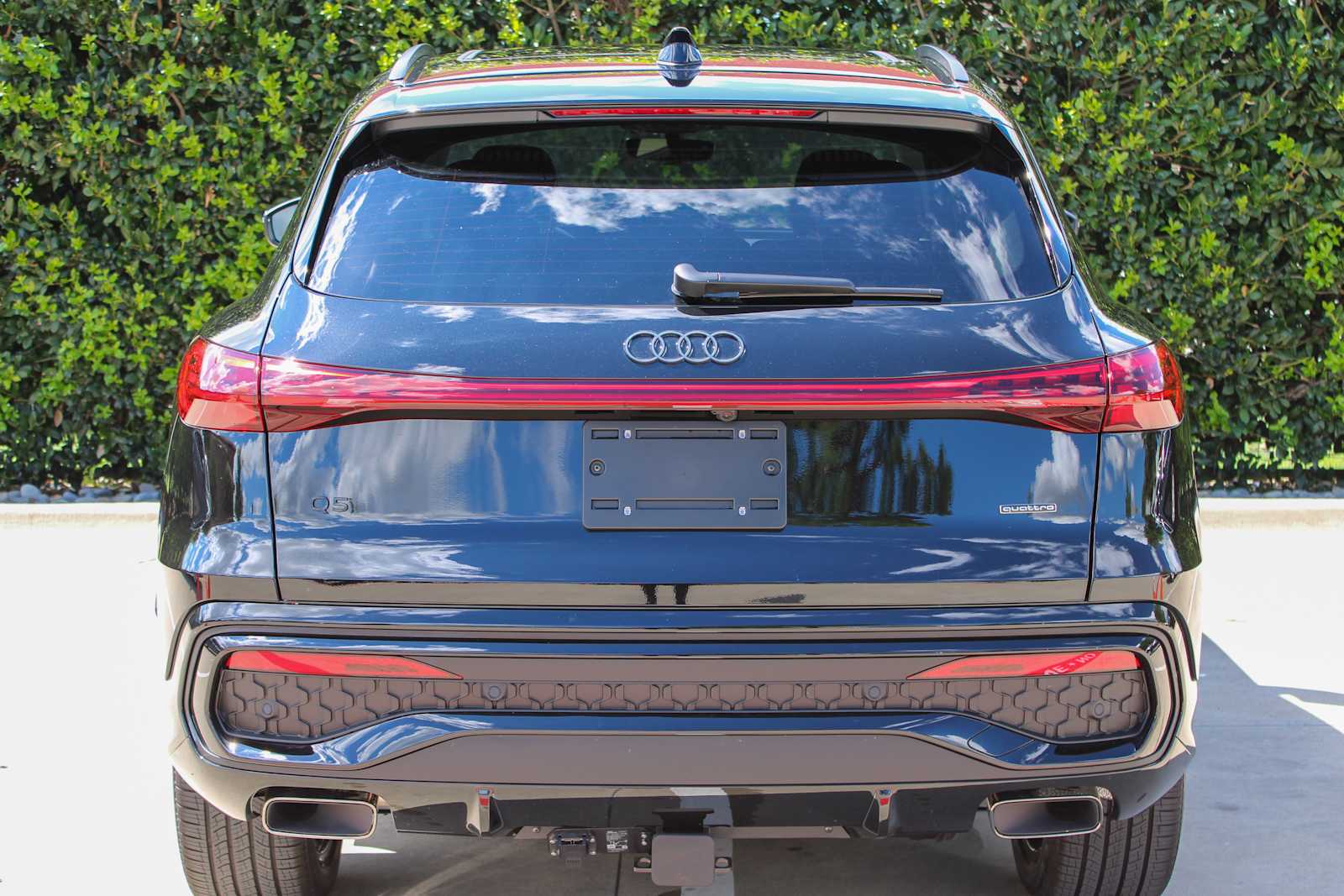New 2026 MYTHOS BLACK Audi Premium Plus image 5