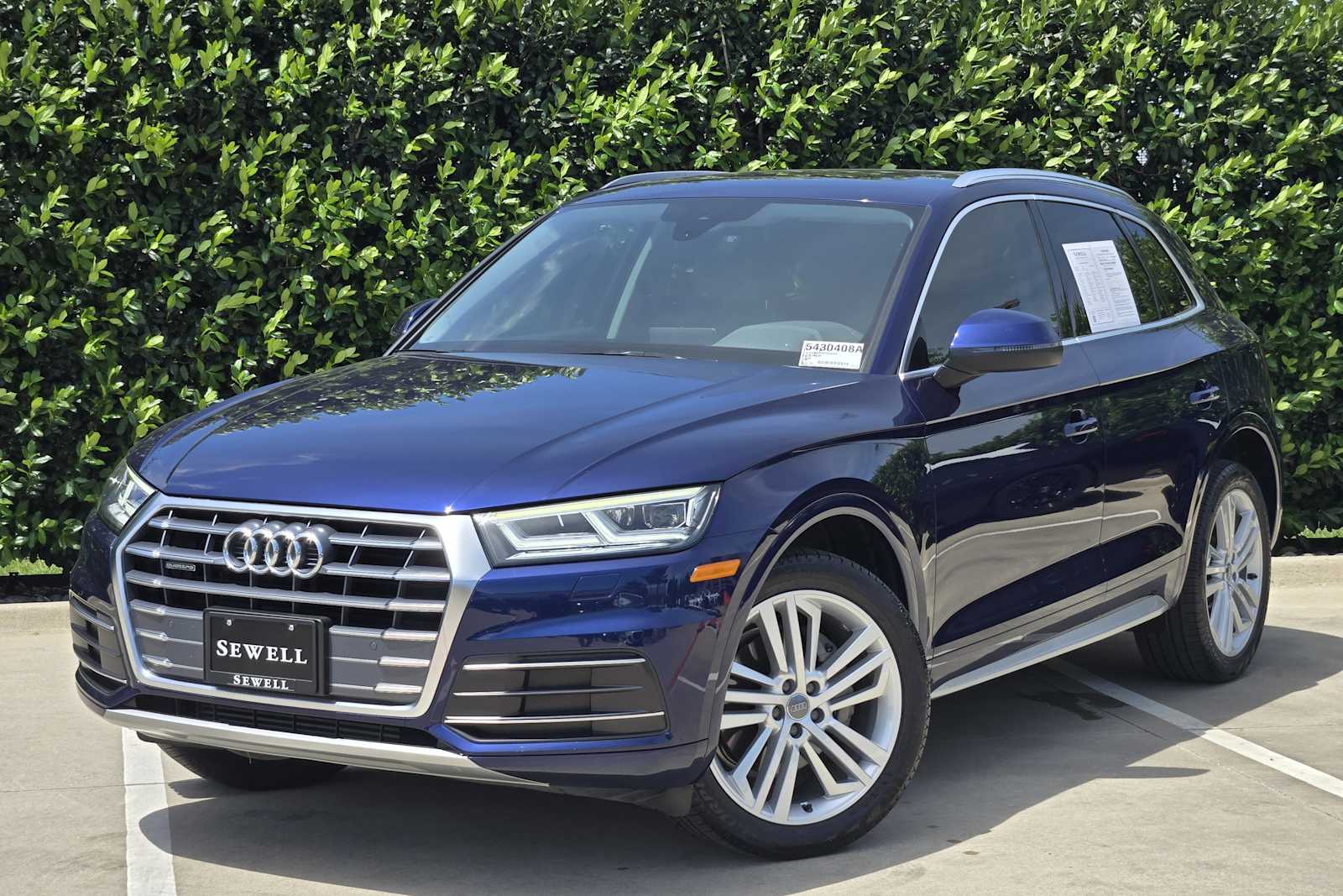2019 Audi Q5 2.0T quattro S tronic Premium Plus's photo