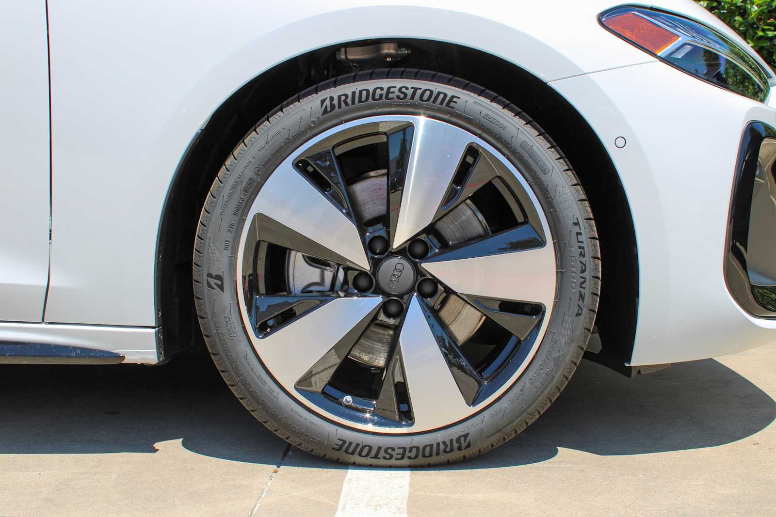 New 2026 GLACIER WHITE Audi Premium Plus image 9