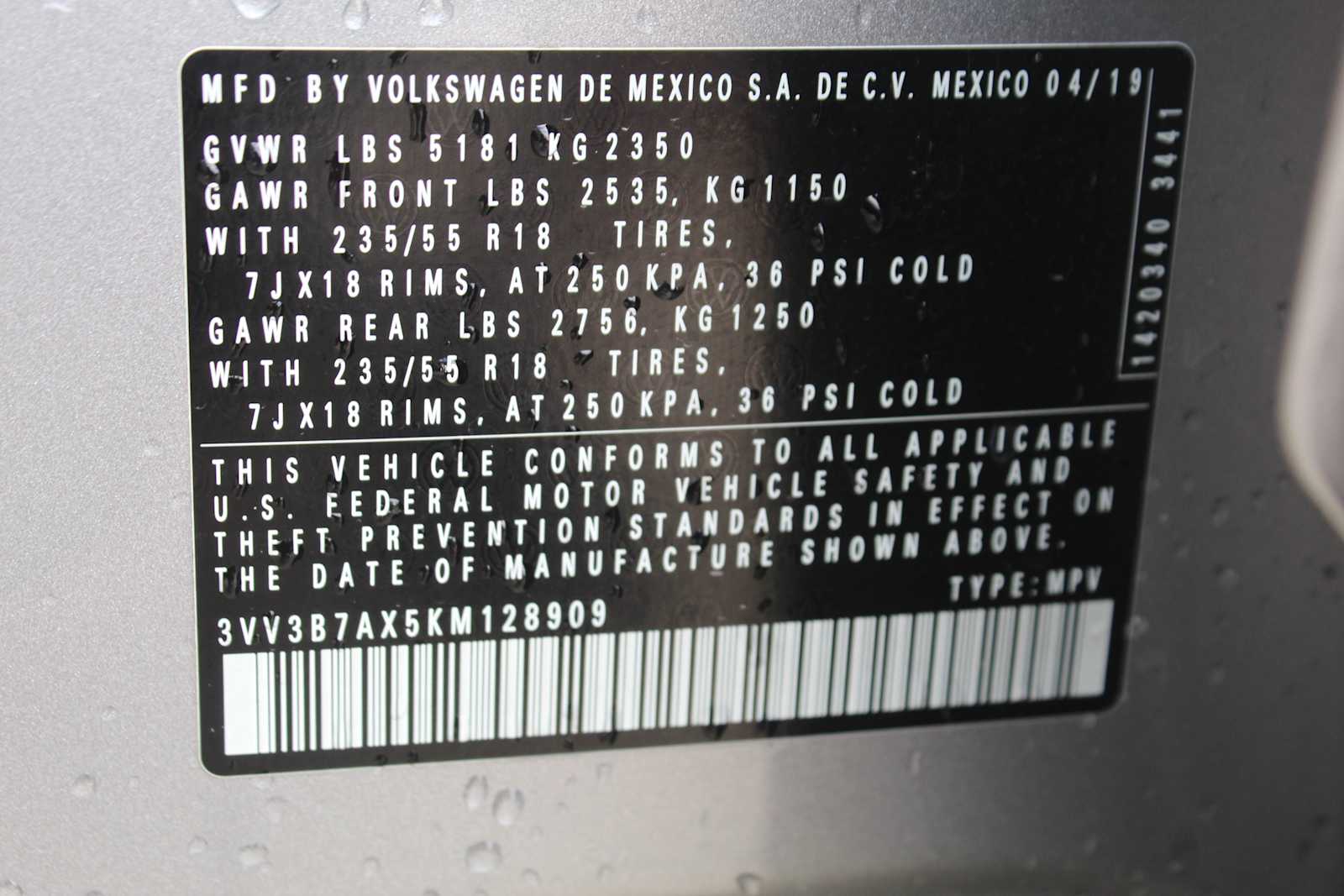 Used 2019 Pyrite Silver Metallic Volkswagen SEL image 32