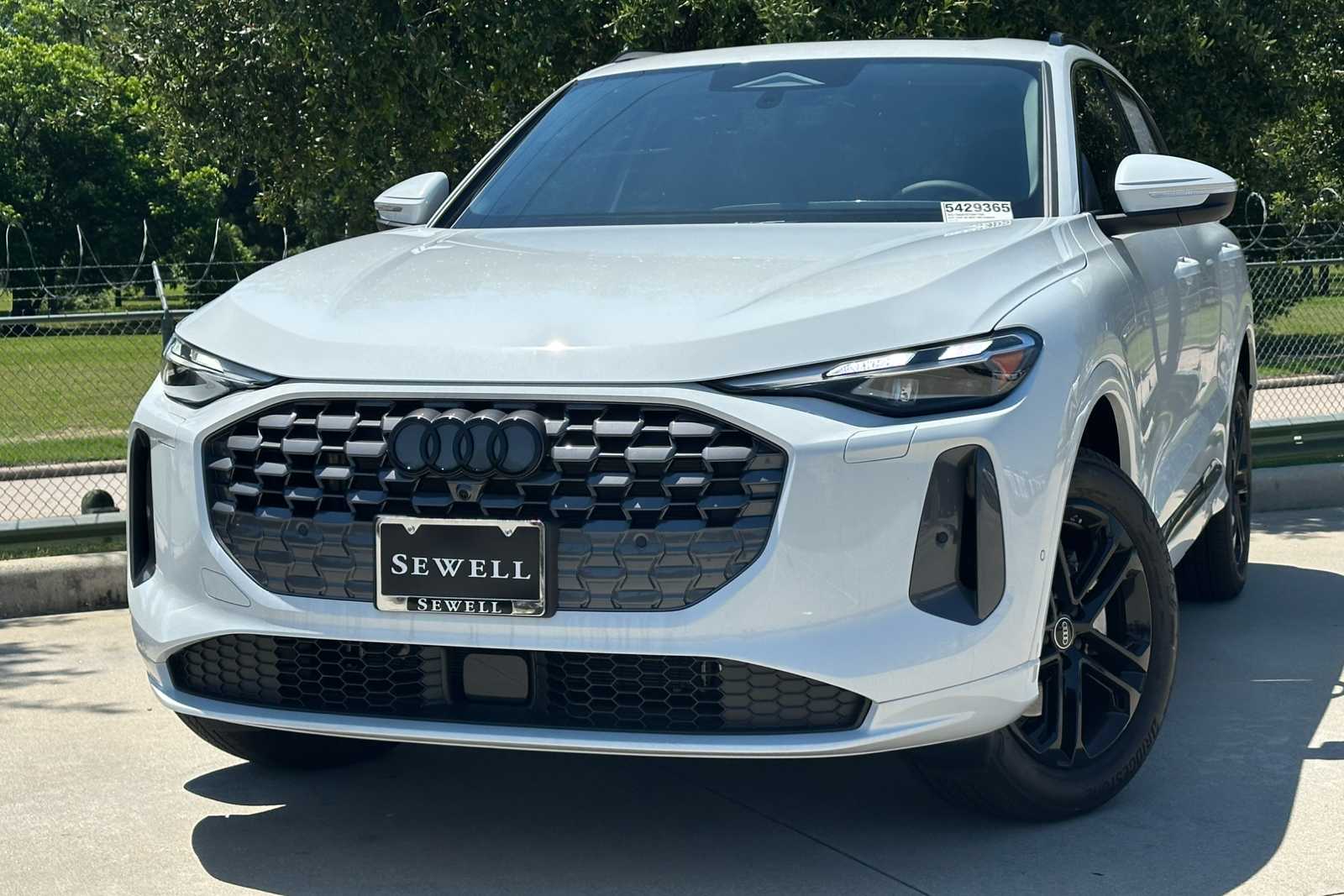 2026 Audi Q5 Premium quattro's photo