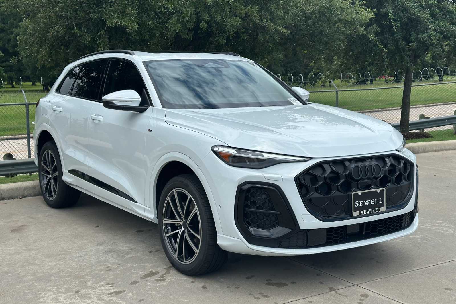 New 2026 Glacier White Metallic Audi Premium Plus image 2