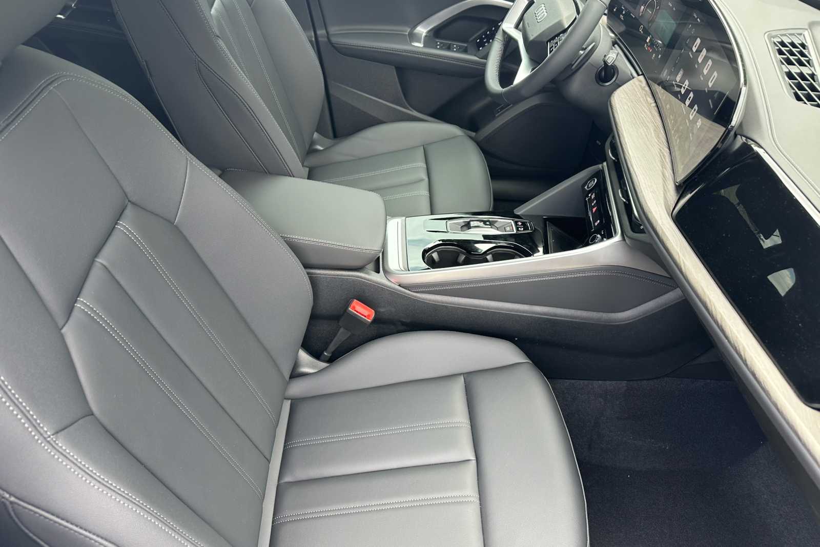 New 2026 Glacier White Metallic Audi Premium Plus image 9