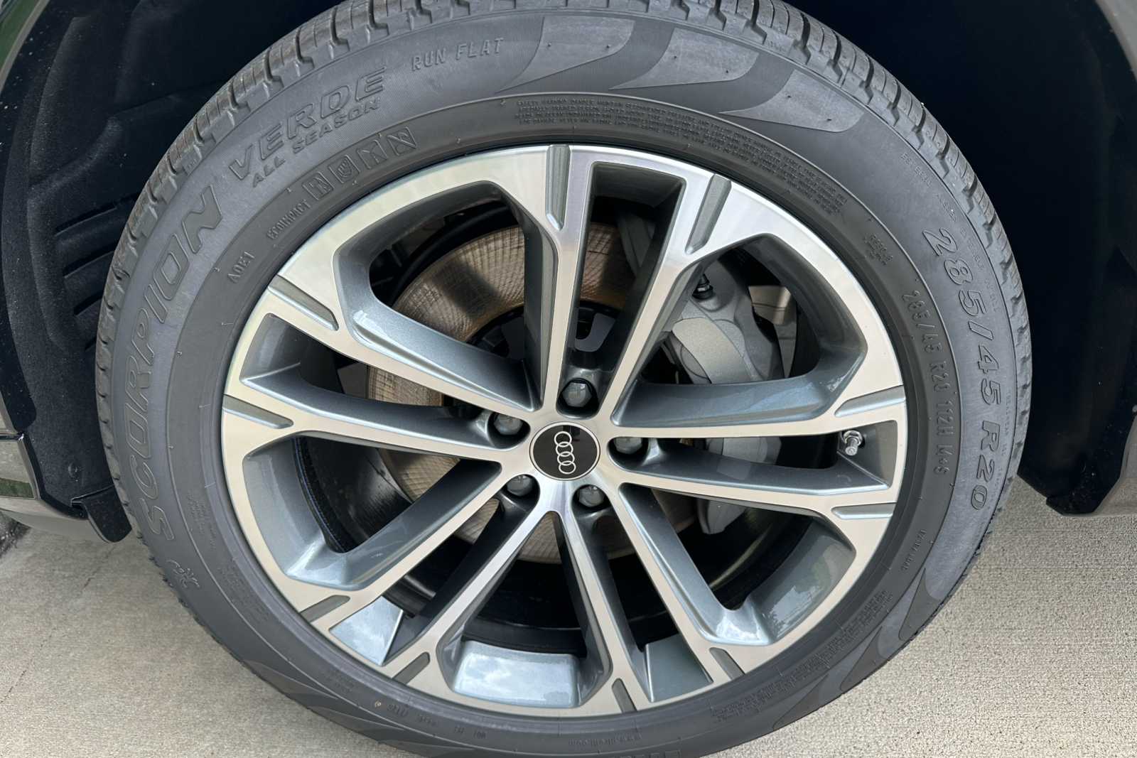 New 2026 BLACK Audi S line Premium image 7
