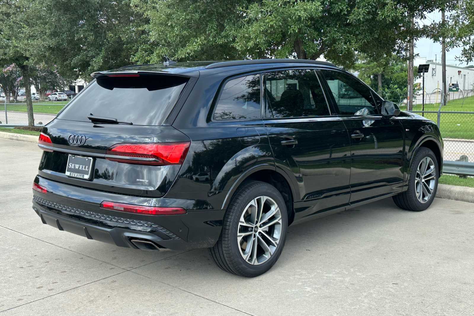 New 2026 BLACK Audi S line Premium image 4