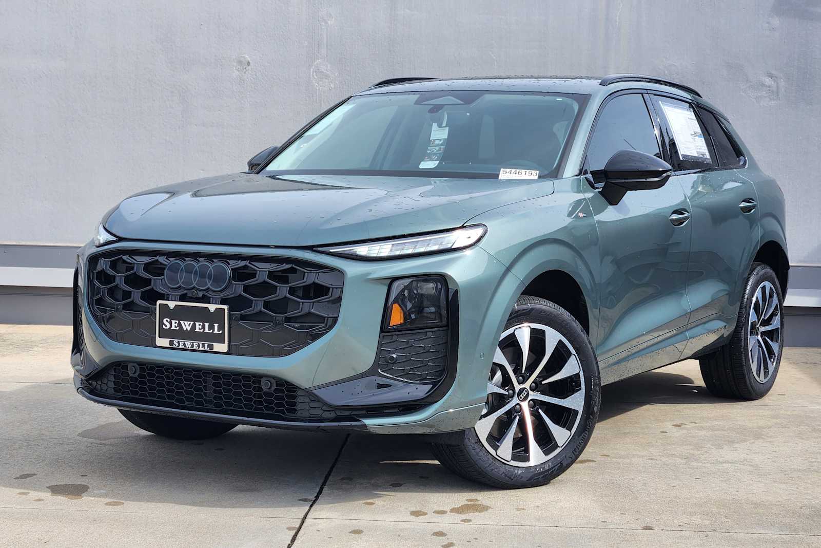 2026 Audi Q3 S line quattro's photo
