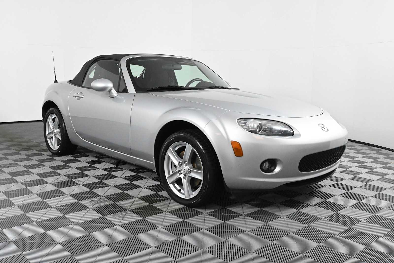 2006 Mazda MX-5 Miata Base
