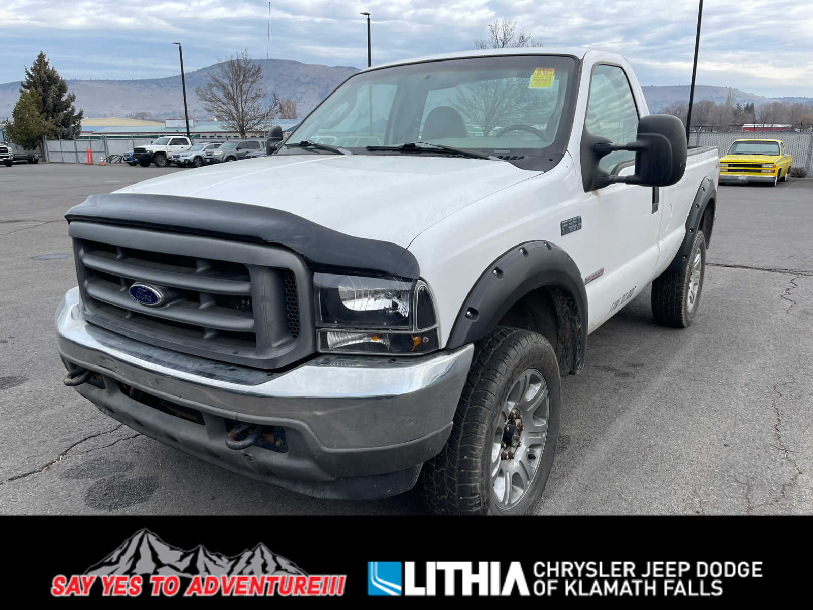 2004 Ford F-350 Super Duty XL LB 4WD