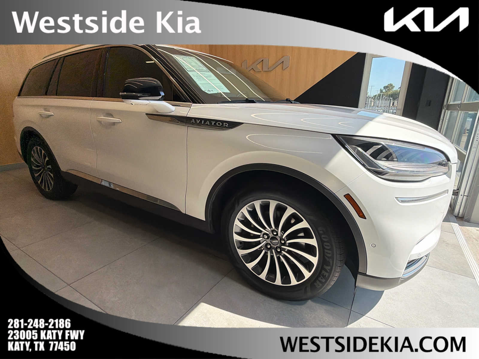 2022 Lincoln Aviator Reserve Pristine White Metallic Tri-Coat at Beck & Masten Kia