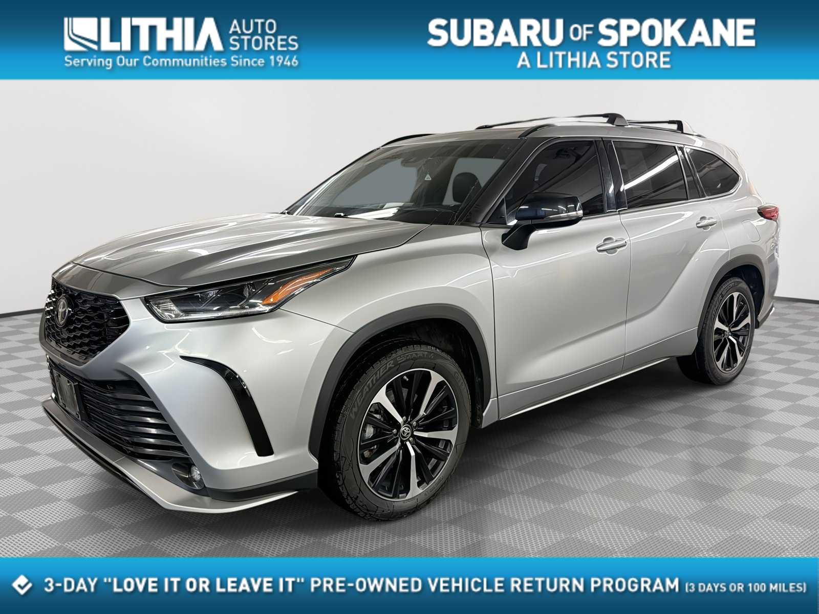Celestial Silver Metallic 2022 Toyota Highlander SUV / Crossover All-Wheel Drive 8-Speed Automatic