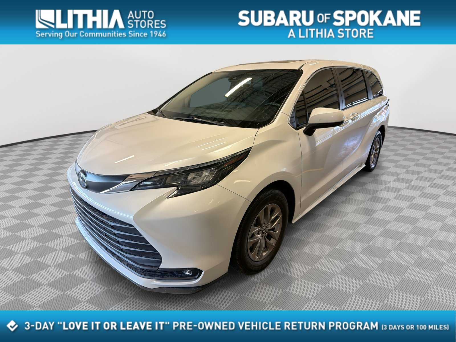 2025 Toyota Sienna XLE 7-Passenger AWD