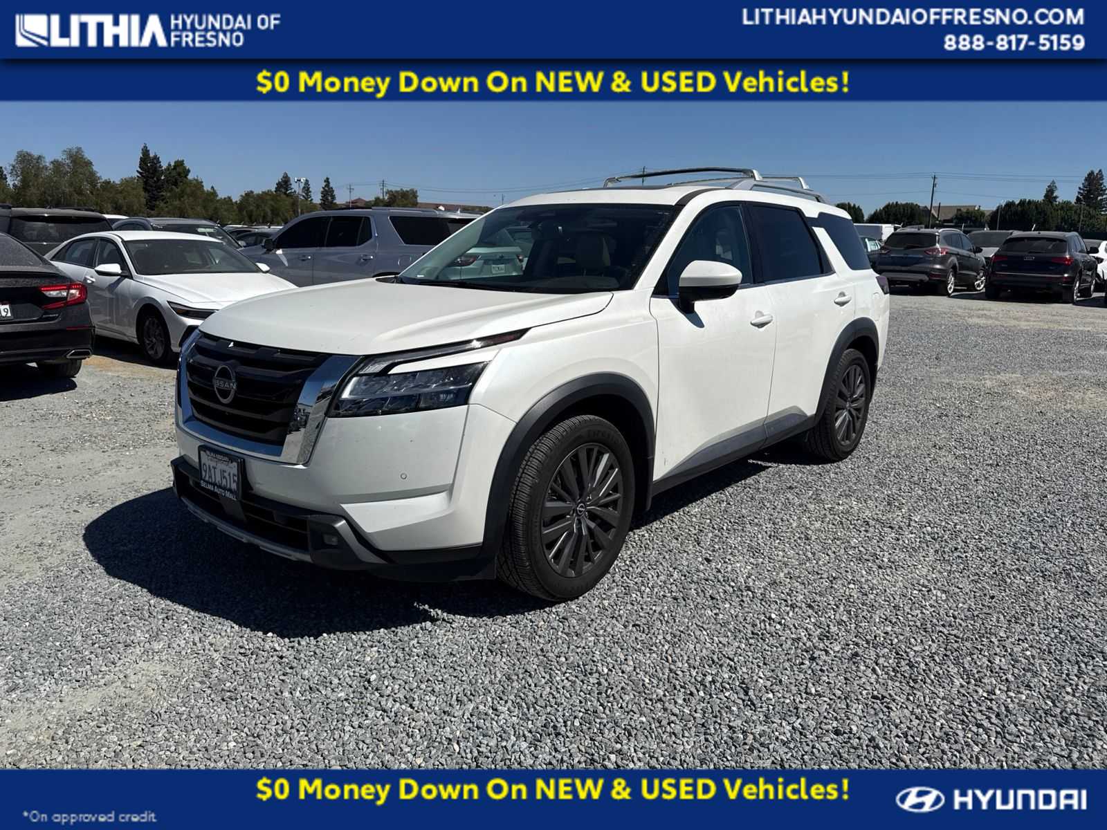 Pearl White Tricoat 2022 Nissan Pathfinder SUV / Crossover Front-Wheel Drive 9-Speed Automatic