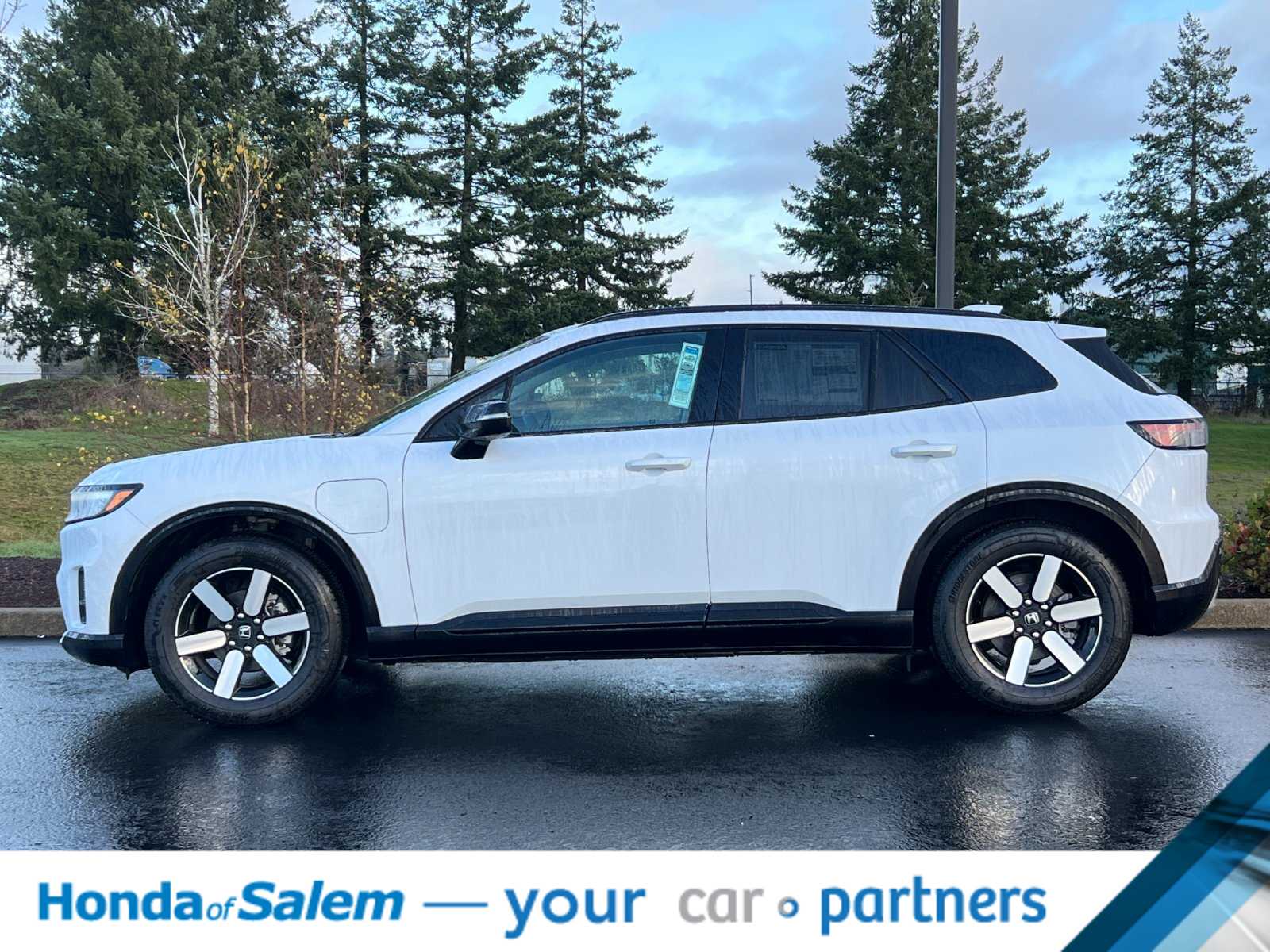 View vehicle photo 6