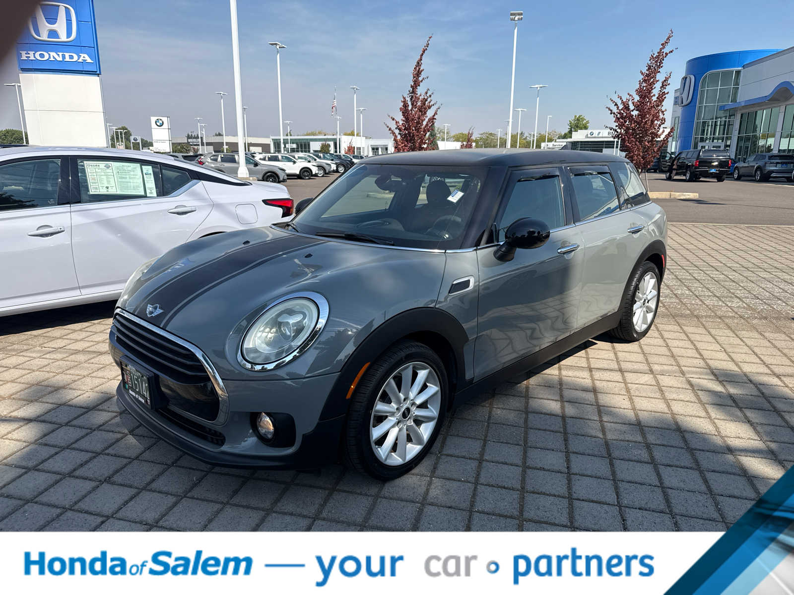 GRAY/Gray 2017 MINI Cooper Clubman Wagon Front-Wheel Drive 6-Speed Manual