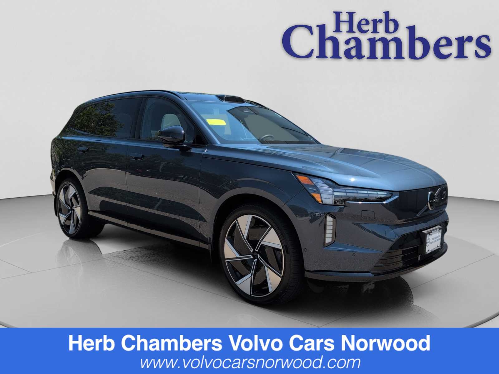 2025 Volvo EX90