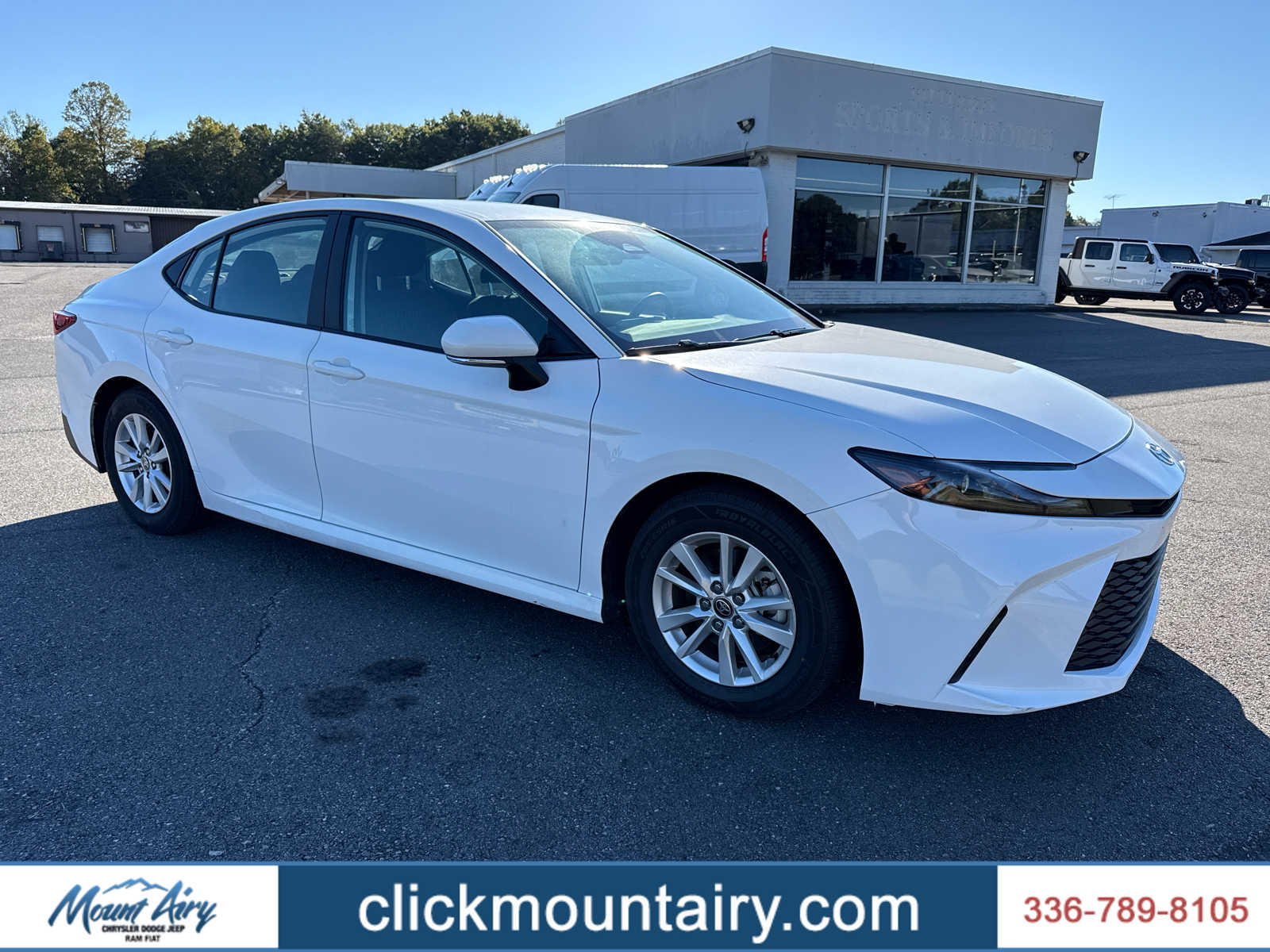 2025 Toyota Camry LE FWD