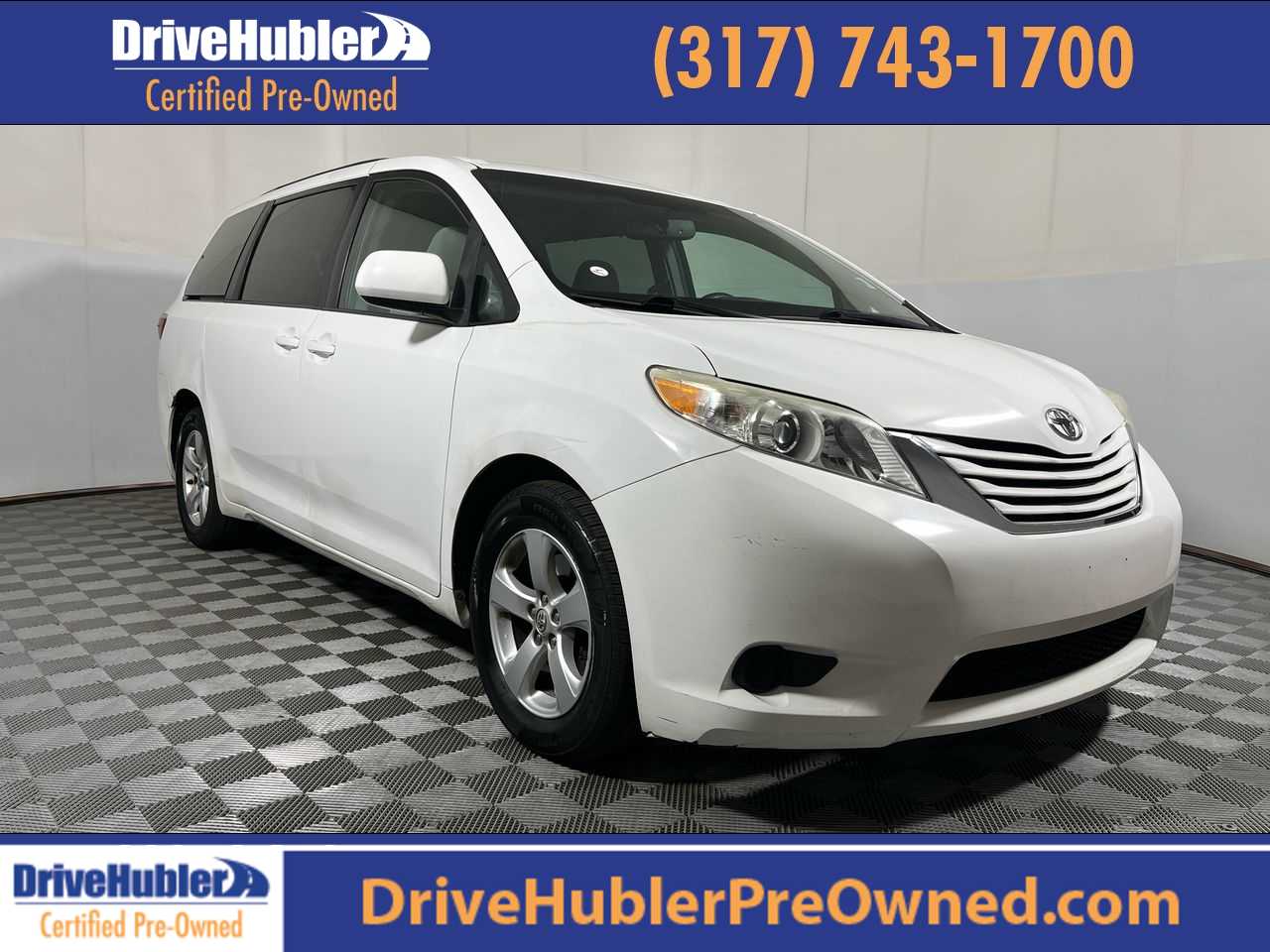 2015 Toyota Sienna LE 7-Passenger Auto Access Seat