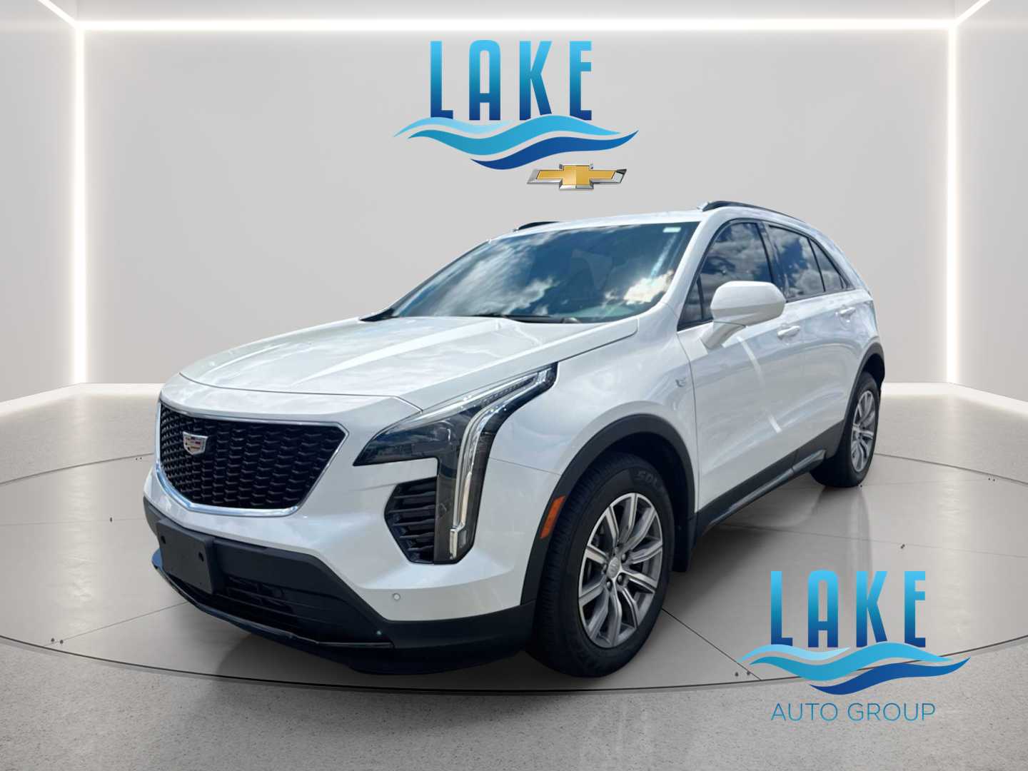 Crystal White Tricoat 2020 Cadillac XT4 SUV / Crossover Four-Wheel Drive 9-Speed Automatic