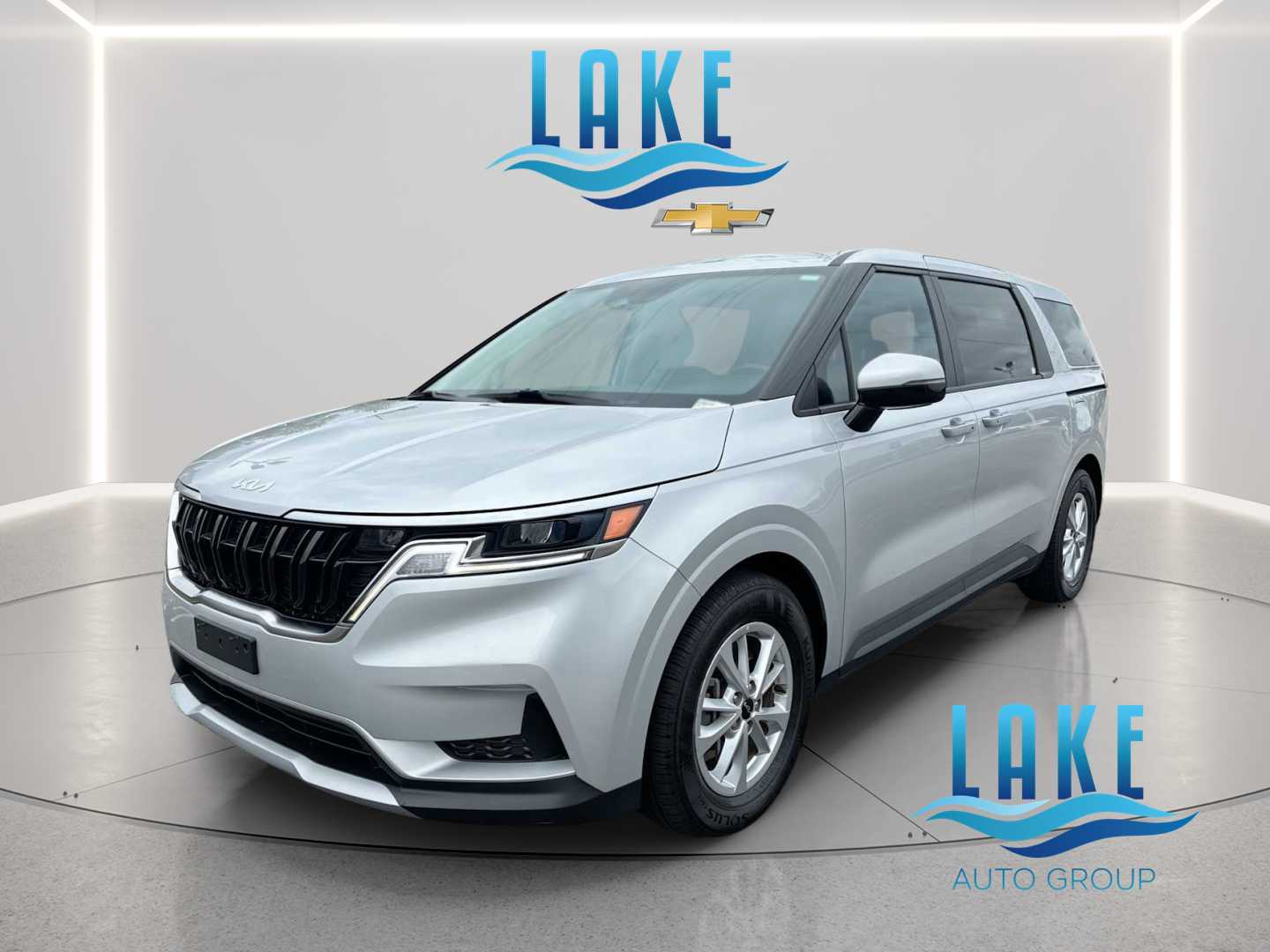 Silky Silver 2023 Kia Carnival Minivan Front-Wheel Drive 8-Speed Automatic