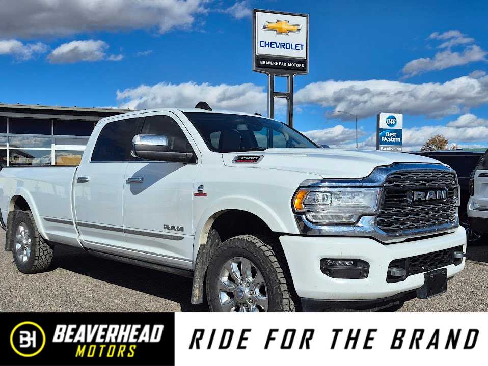 2022 RAM 3500 Limited Crew Cab LB 4WD