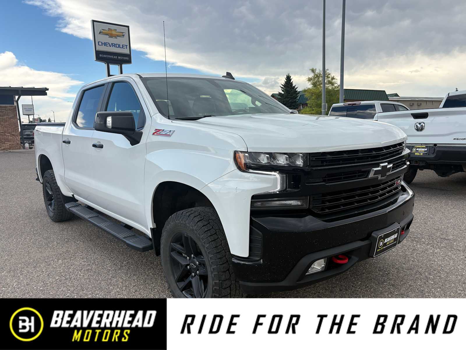  2020 Chevrolet Silverado 1500 RST Crew Cab 4WD   