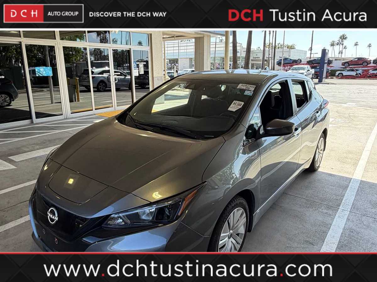 2025 Nissan LEAF S