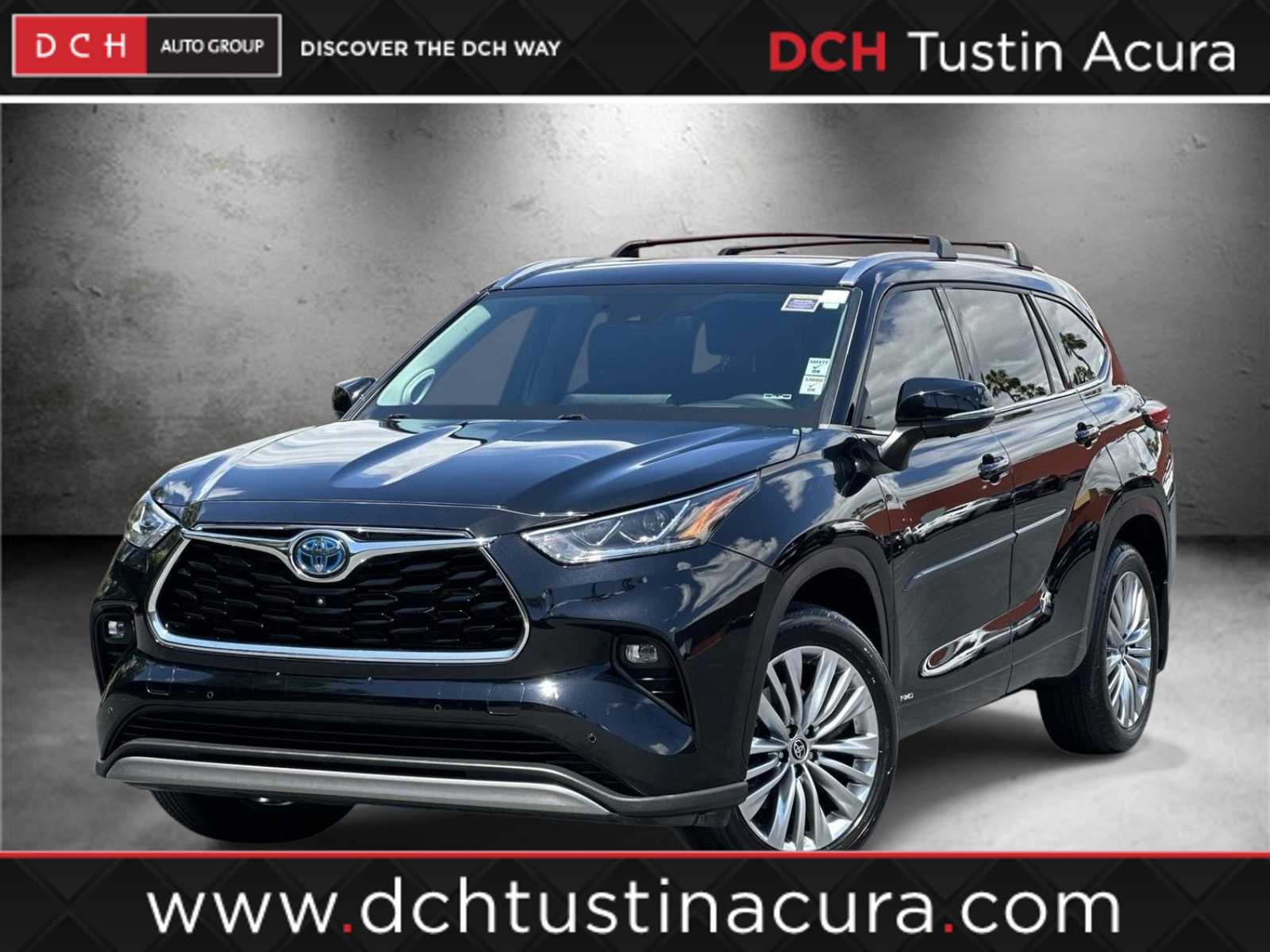 2023 Toyota Highlander Hybrid Platinum