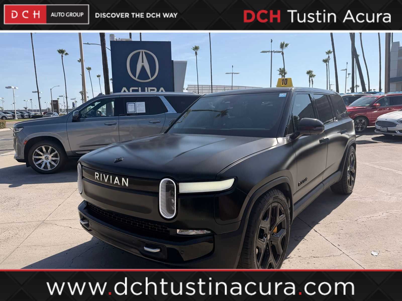 2023 Rivian R1S Adventure