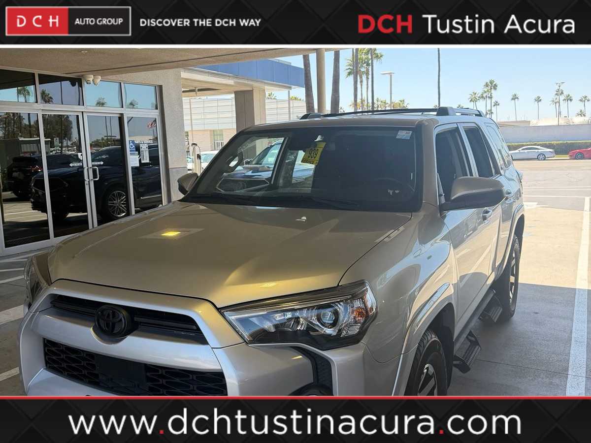 2022 Toyota 4Runner SR5