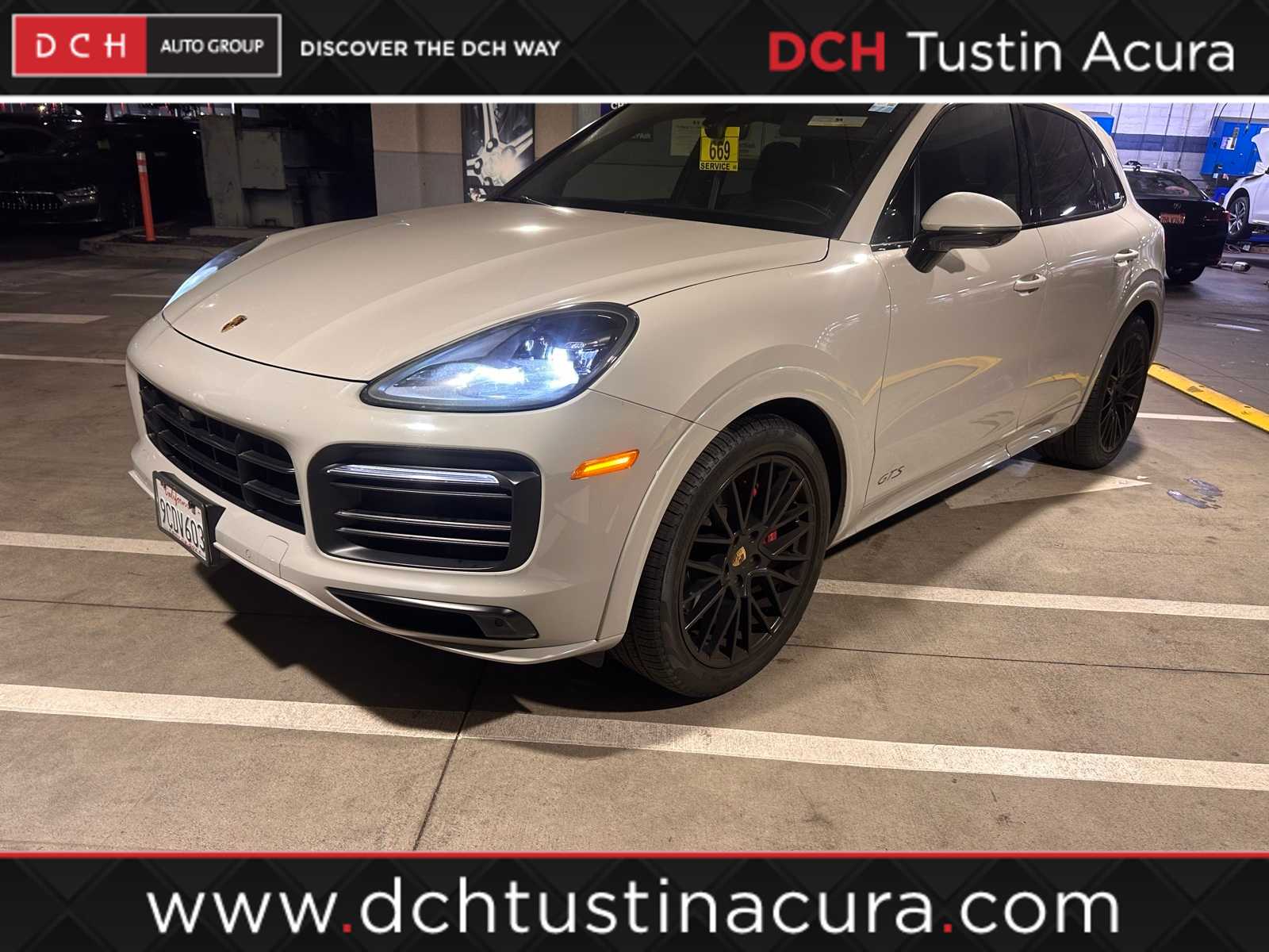 2021 Porsche Cayenne GTS's photo