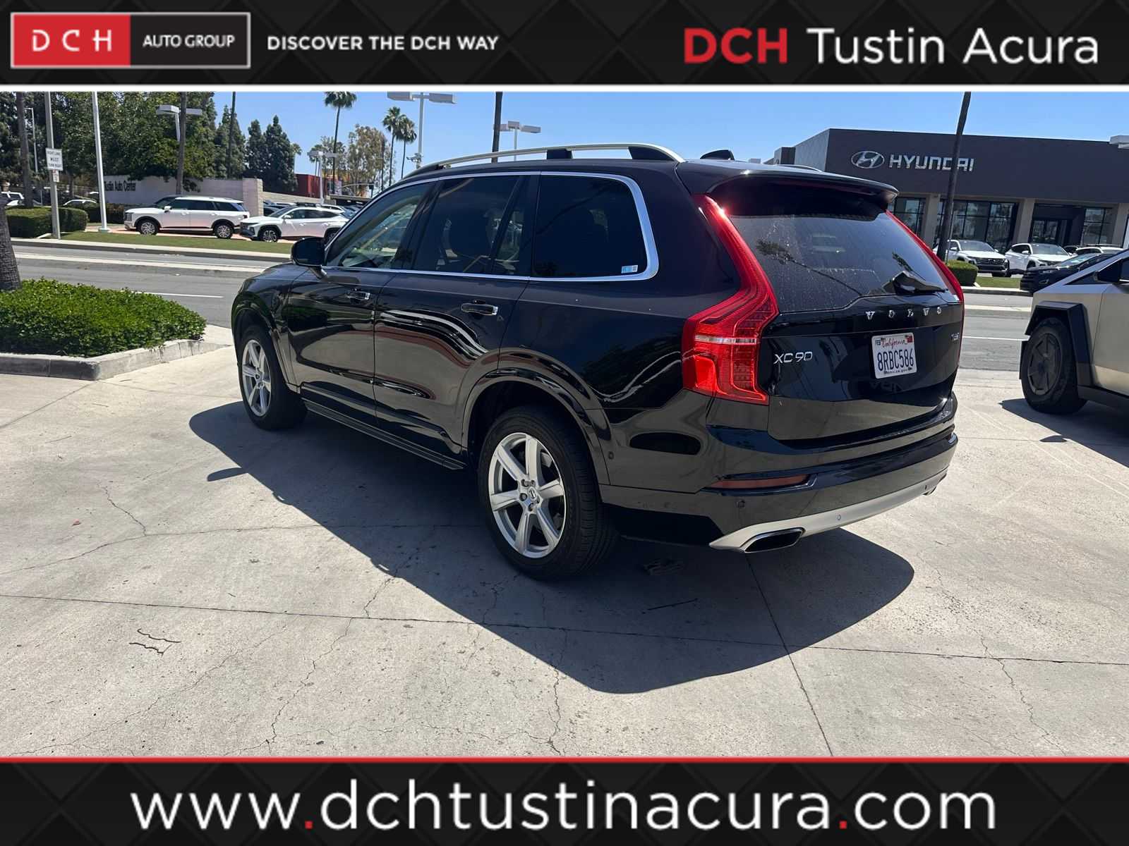2016 Volvo XC90 Momentum